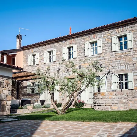 Hisa Marija Villa *