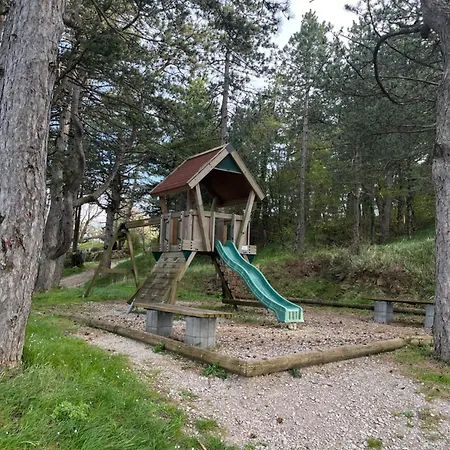 Hisa Marija Private
